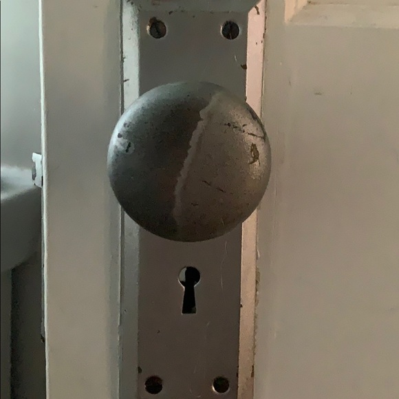 Meet your Posher, Dana - Picture 1 of 1